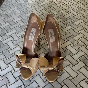 Valentino Women's Metallic Gold Bow Heels